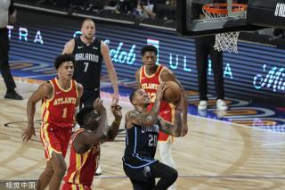 场的争冠悬 场的争冠悬